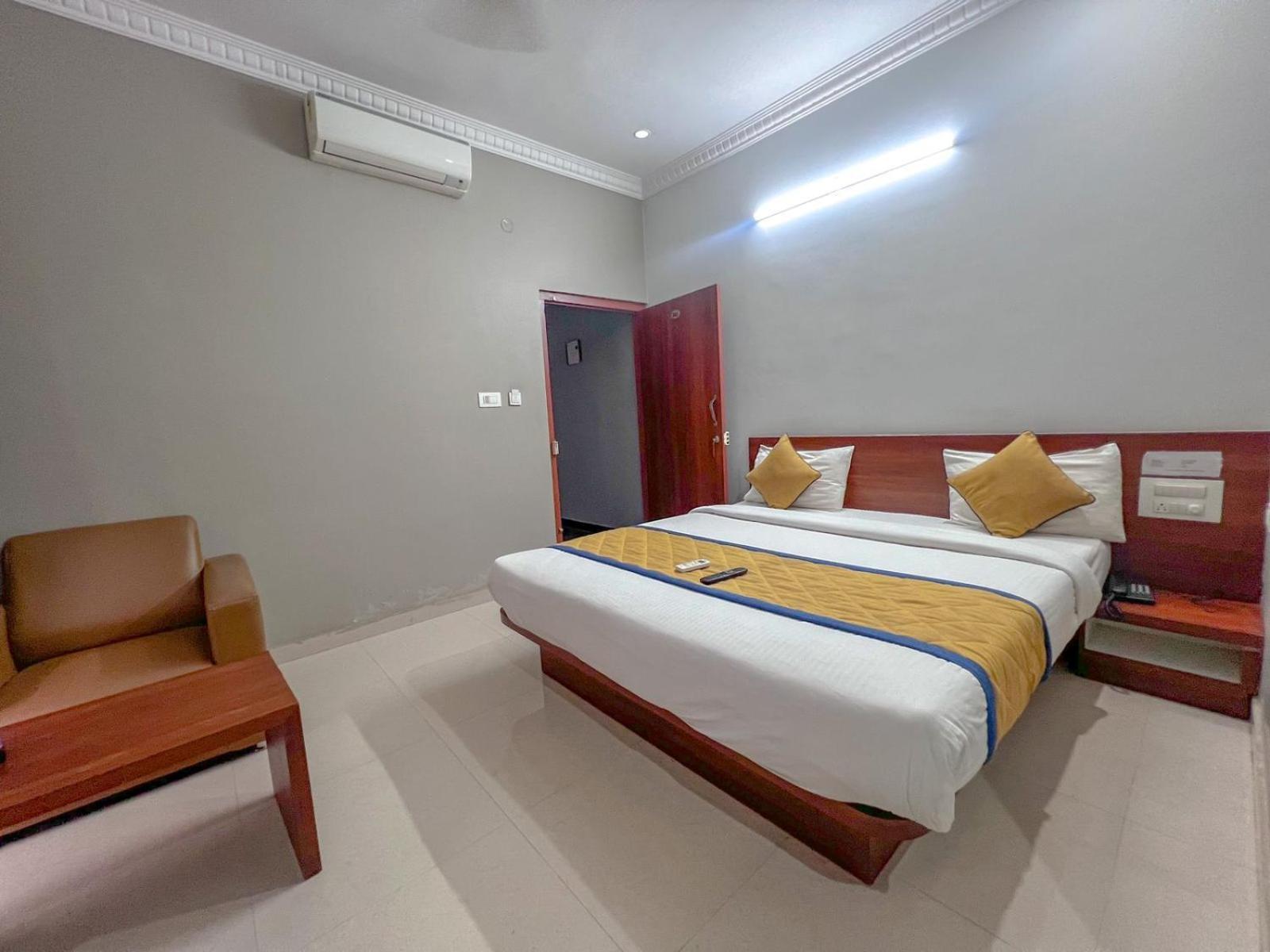 Hotel Gateway Suites Bangalore Airport Yelahanka Exterior photo