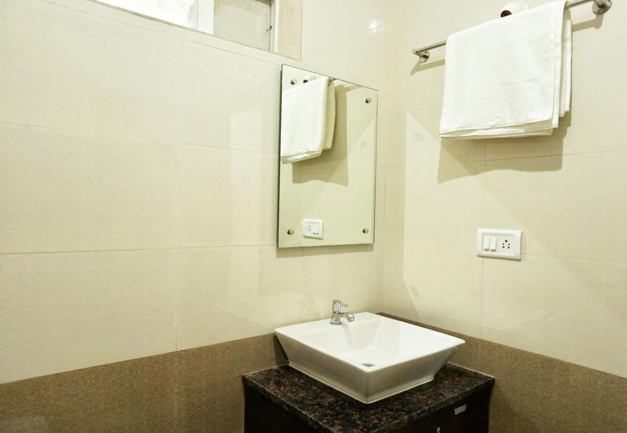 Hotel Gateway Suites Bangalore Airport Yelahanka Exterior photo